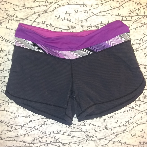 lululemon athletica Pants - Lululemon moisture wicking workout shorts - size 4